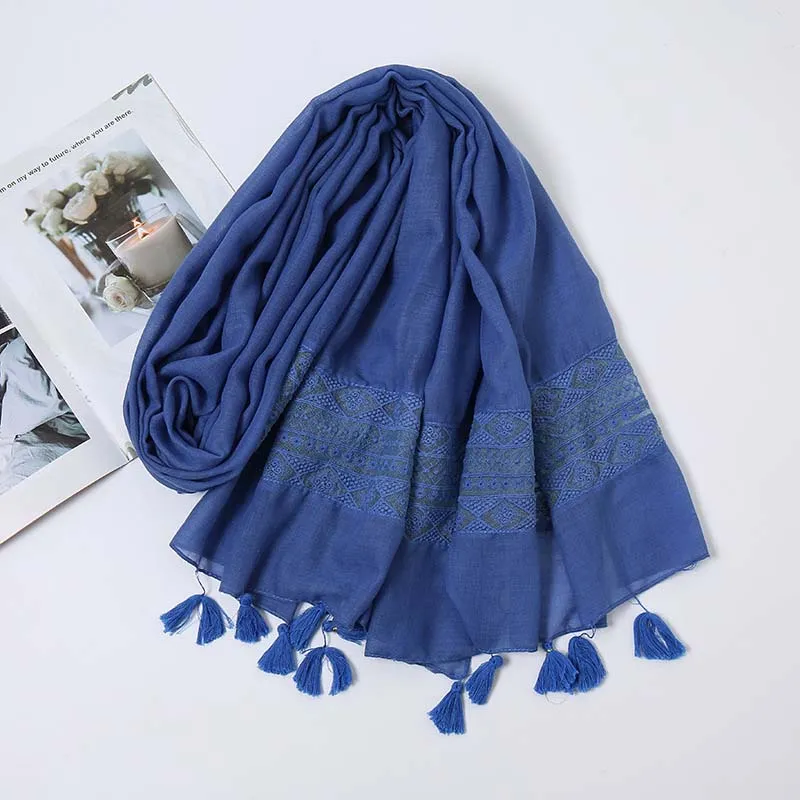 Tasseled Lace Trim Scarf