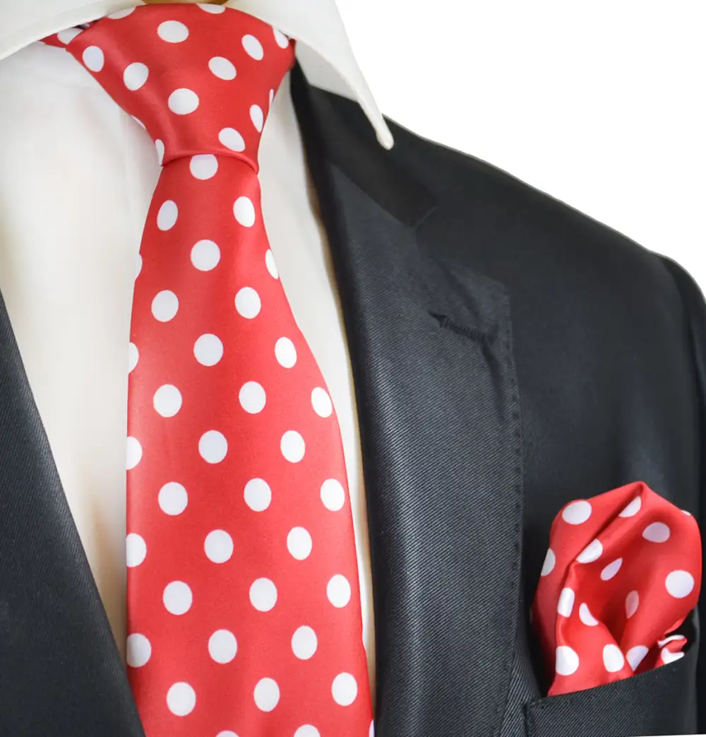 Tailored Polka Dot Men's Necktie With Pocket Square