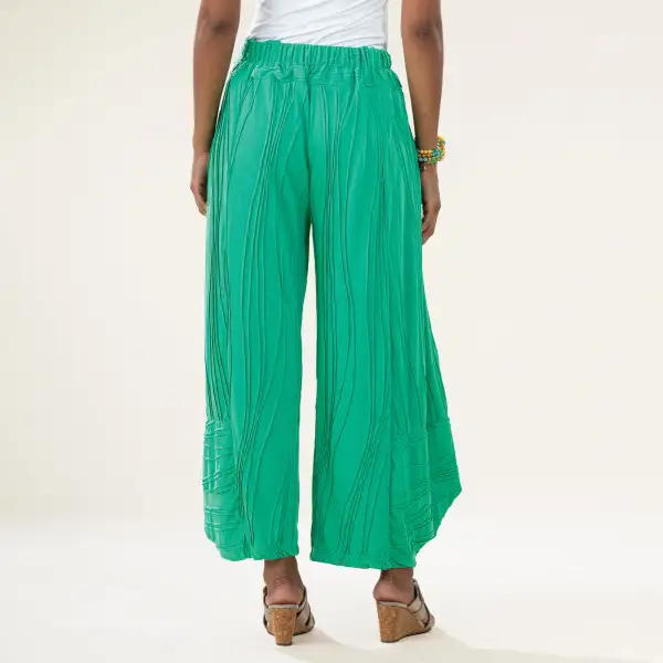 Waves Stitched Wide Leg Capris