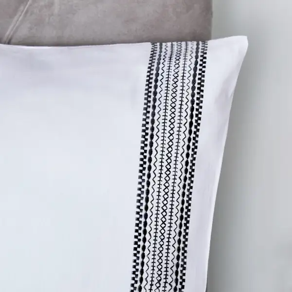 Refined Bedroom Embroidered Printed Cotton Duvet Cover Set