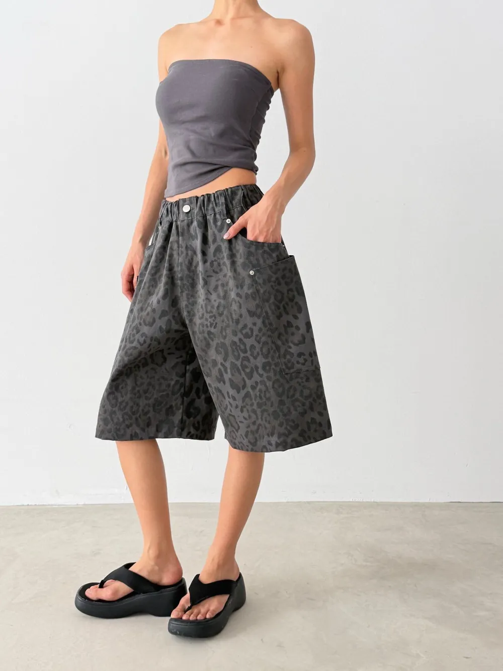 Leopard-Print Casual Shorts