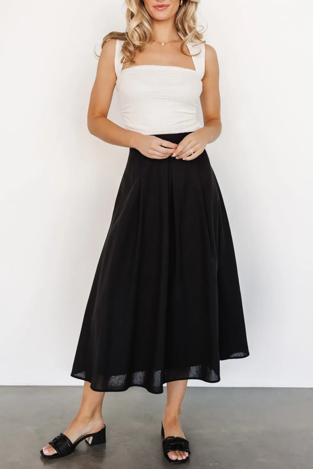 High-Waisted Versatile Slimming Skirt
