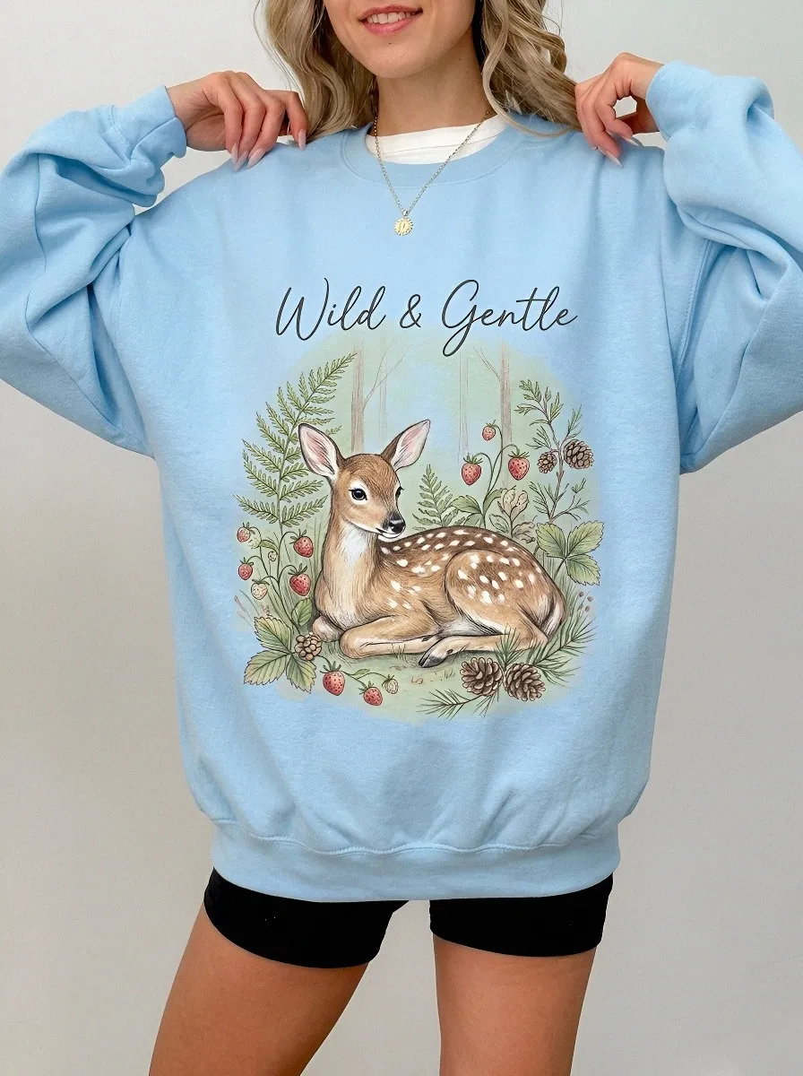 Women's Nature Lover Wild & Gentle Fawn Strawberry Printed Sweatshirt