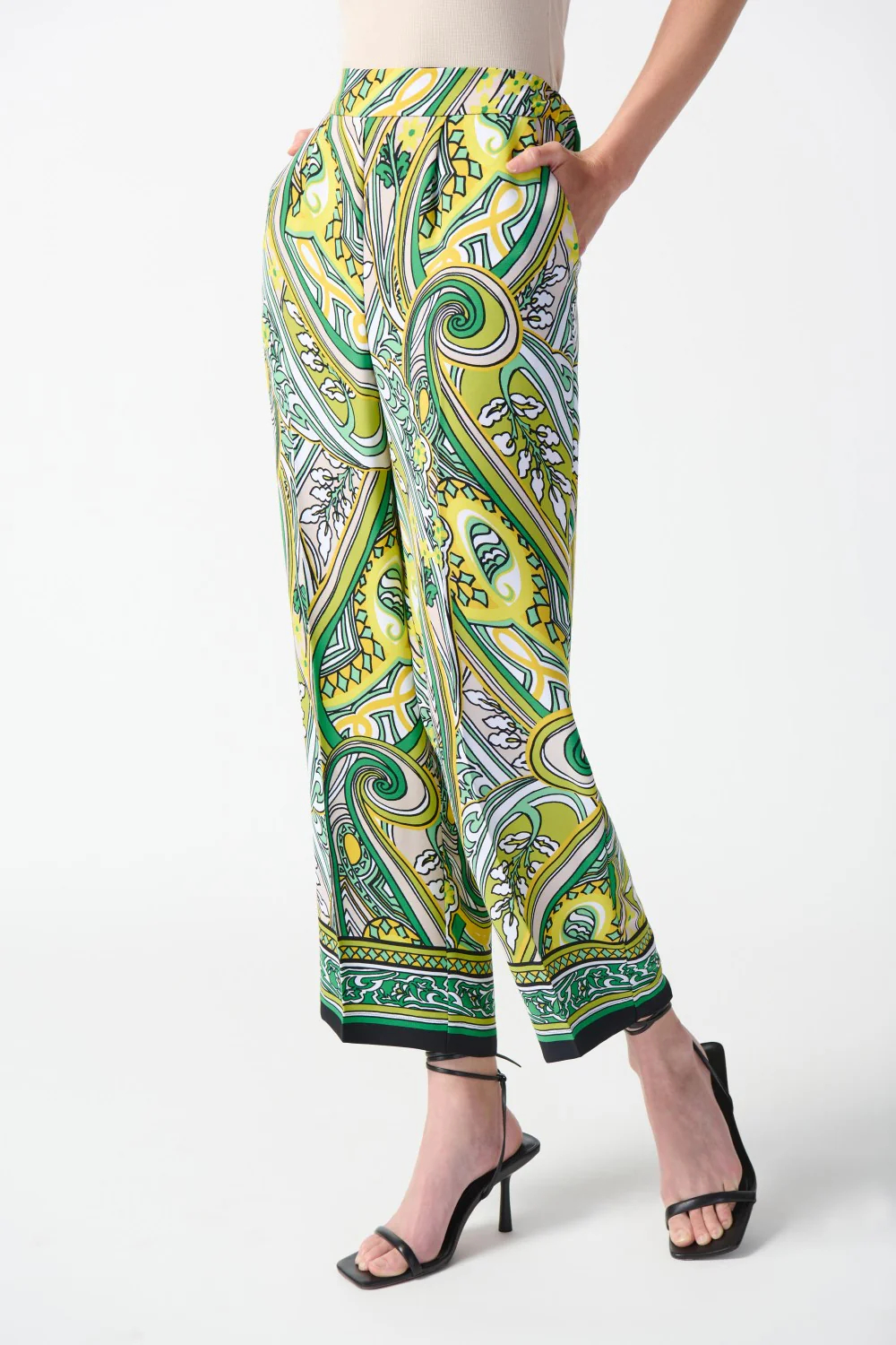 Woven Paisley Print Cropped Trousers