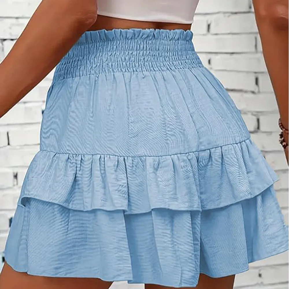 Women's high-waisted shorts with ruffles
