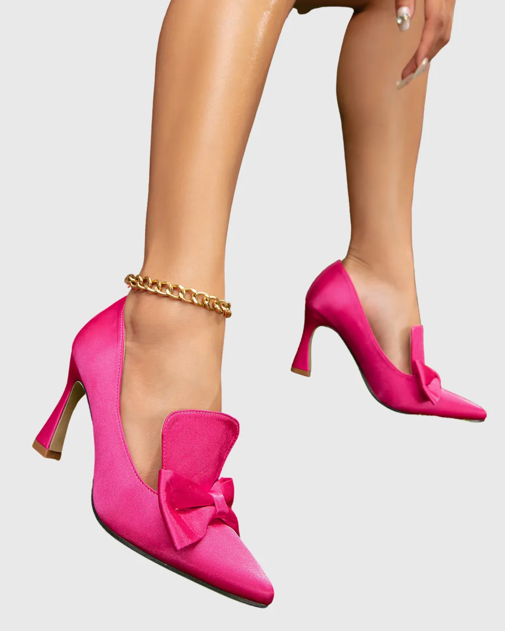 Bow Vintage Pumps in Hot Pink