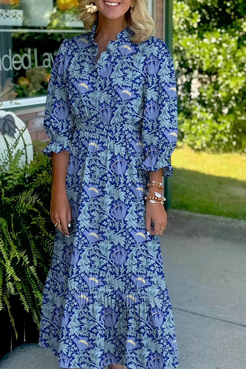Lightweight Feel Floral Printed V Neck Dress