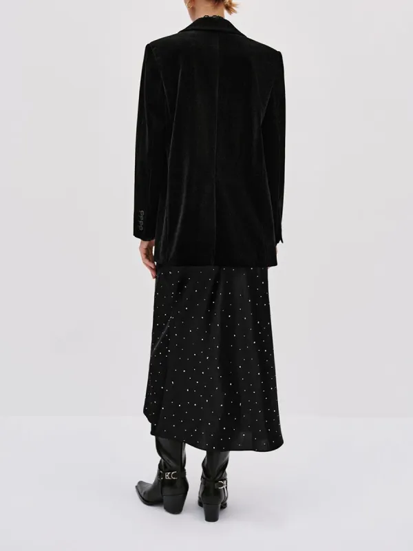 A Loose And Fluffy Coat In An Elegant Style For Women