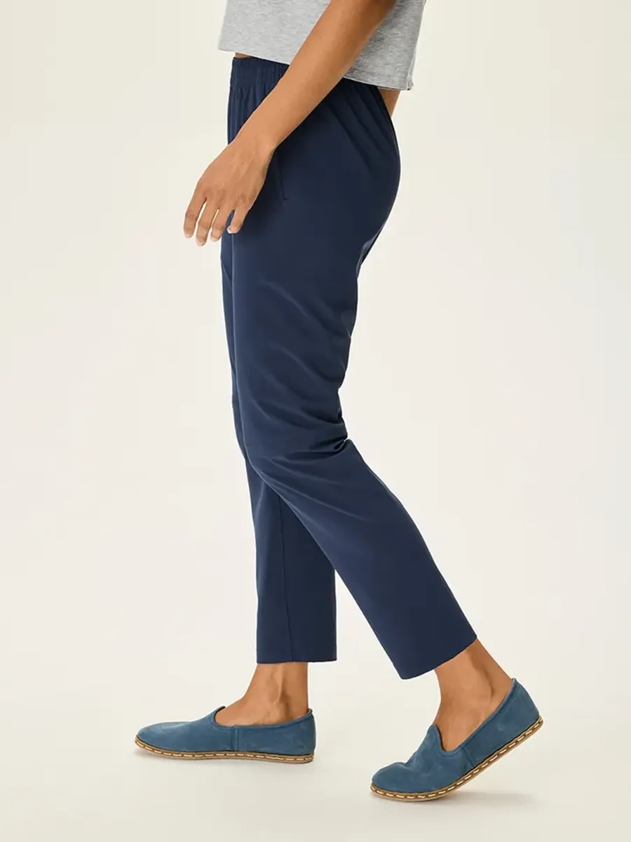 Solid color Small Legged Pants