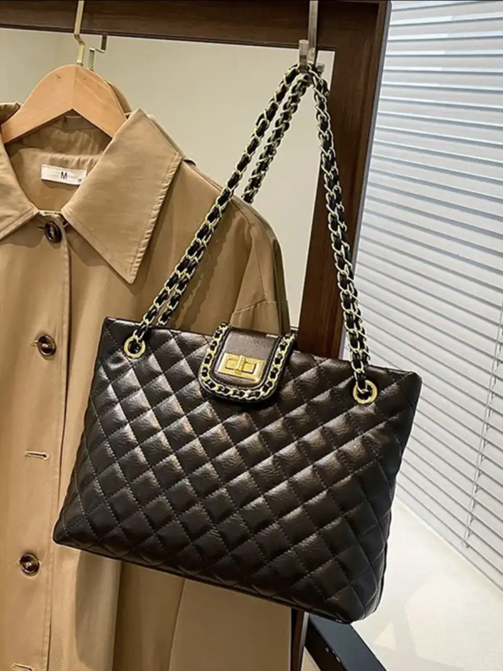The Melissa Shoulder Bag
