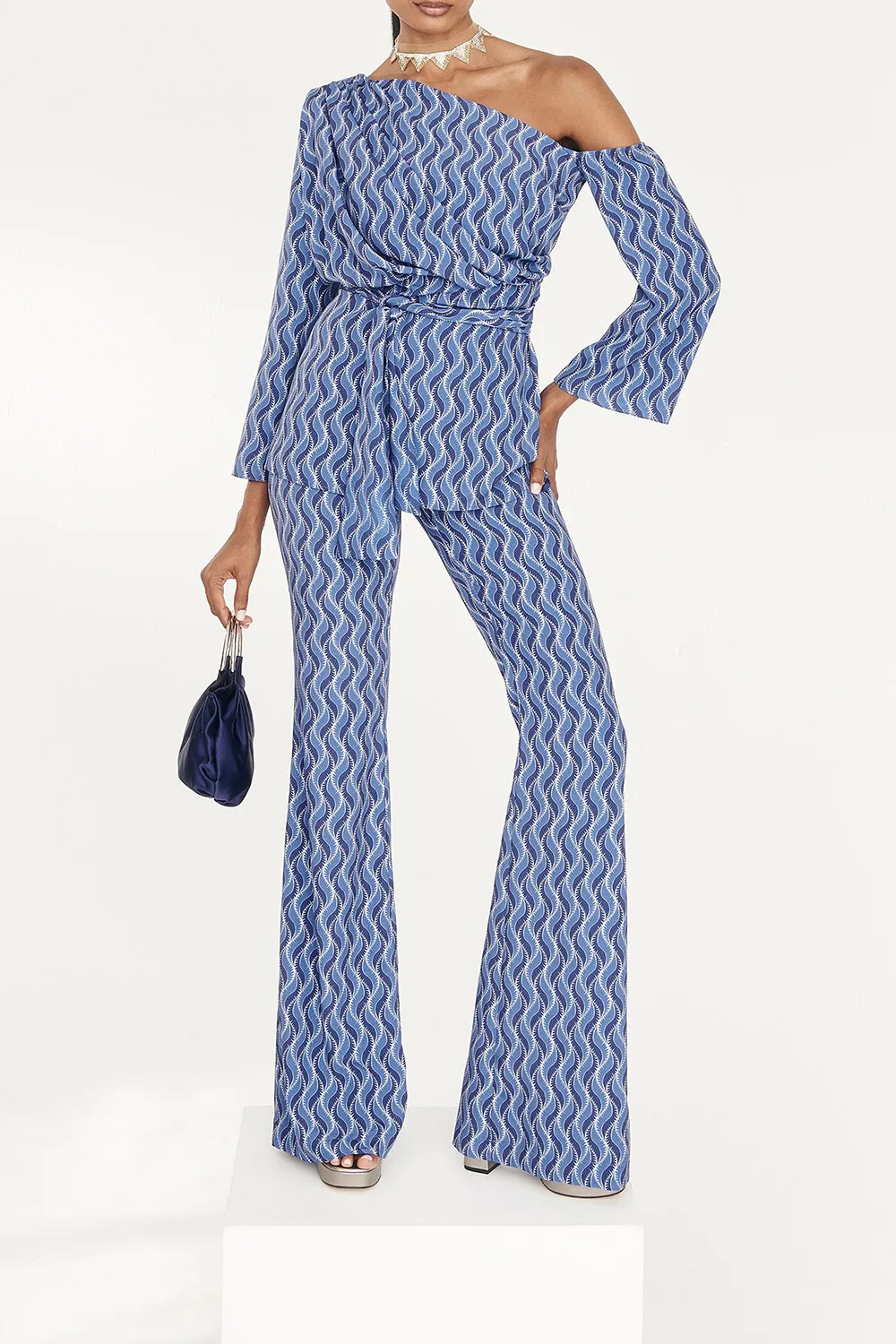 Fashion Design One Shoulder Blouse