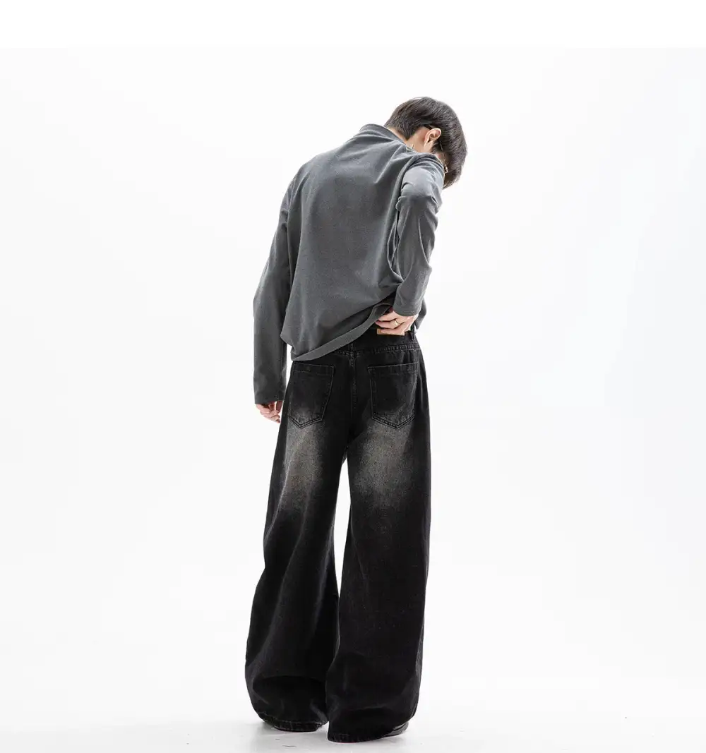 Ultra Wide-Leg Jeans