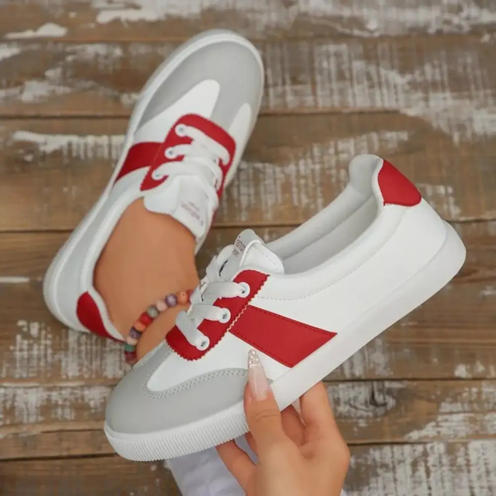 Refined Round Toe Lace-Up Sneakers