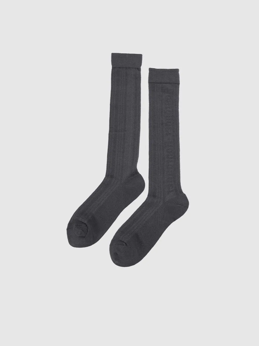 Sleek Ribbed Knit Socks
