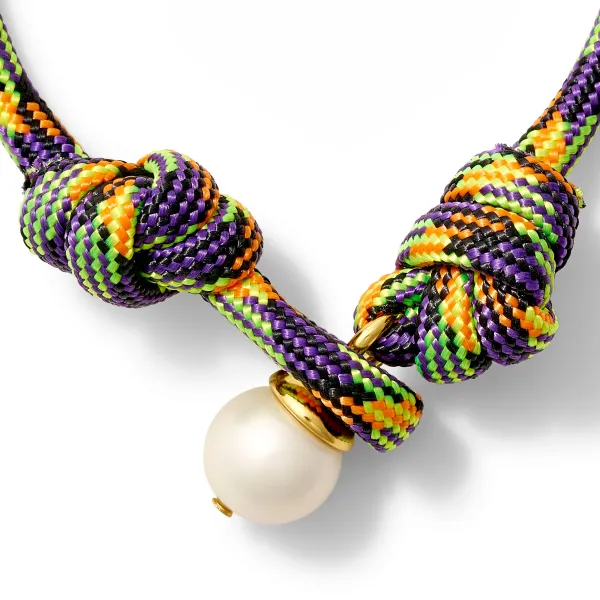 Paracord Pearl Closure Bracelet