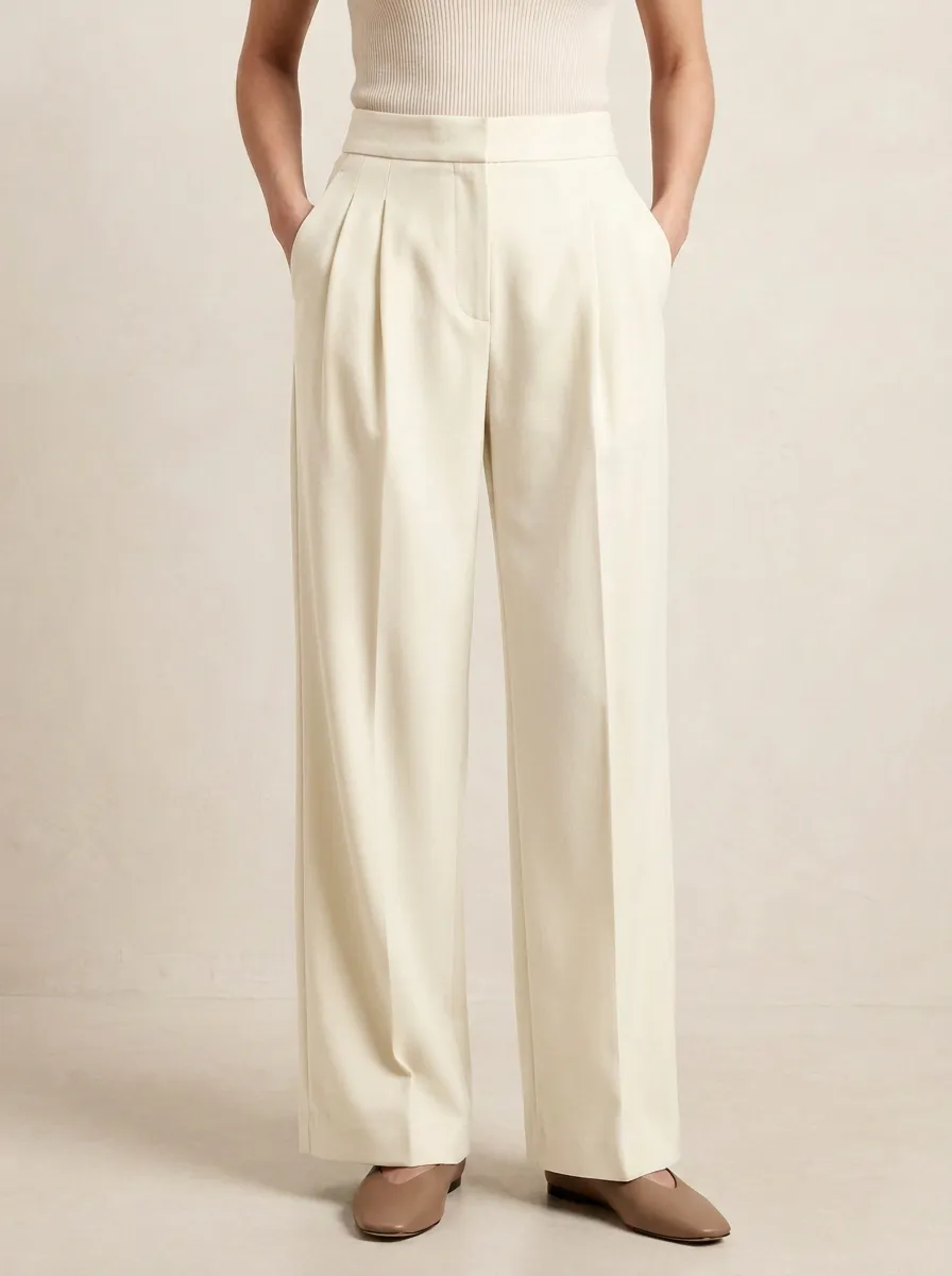 Relaxed Pleated Wide-Leg Trousers