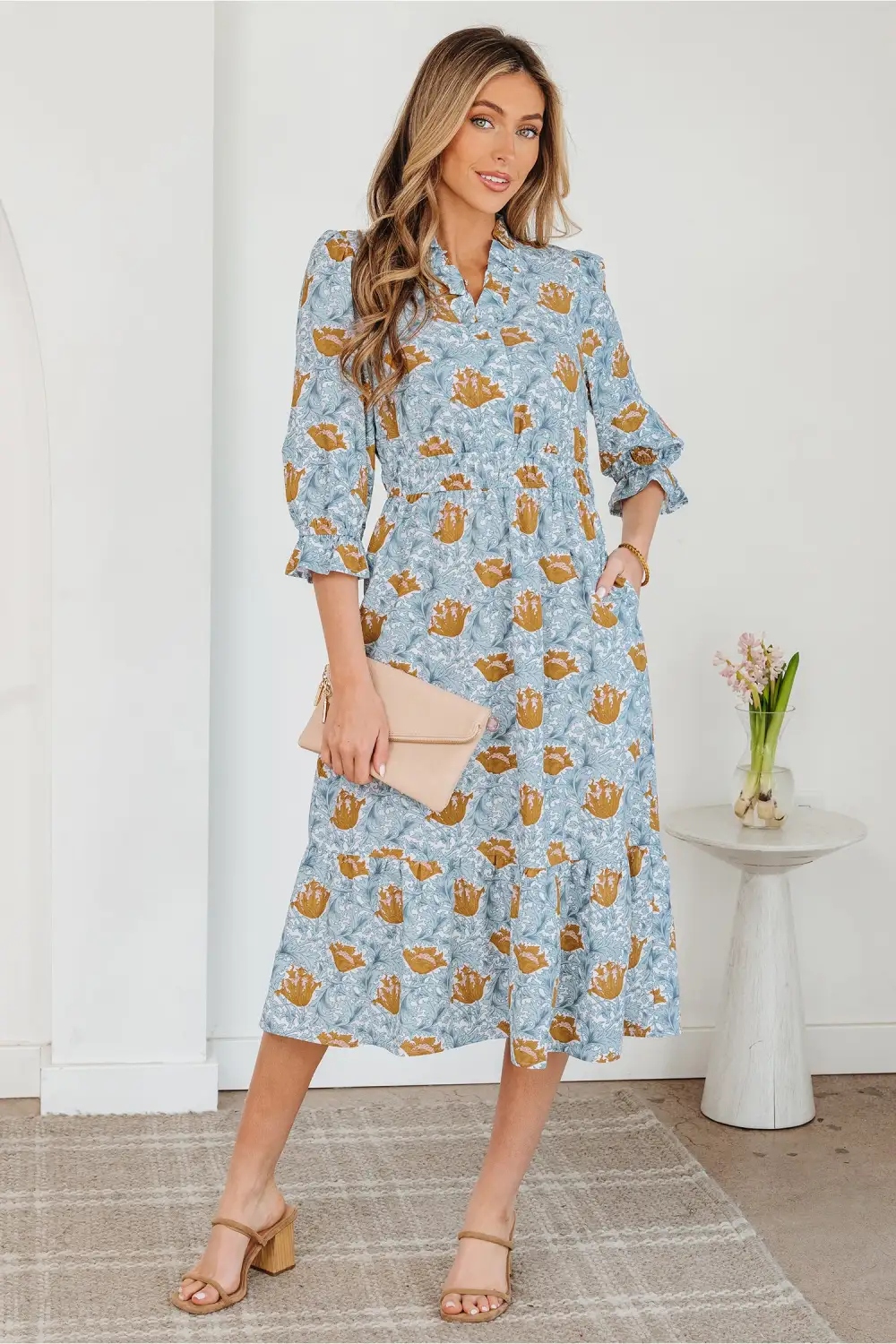 Lightweight Feel Floral Printed V Neck Dress