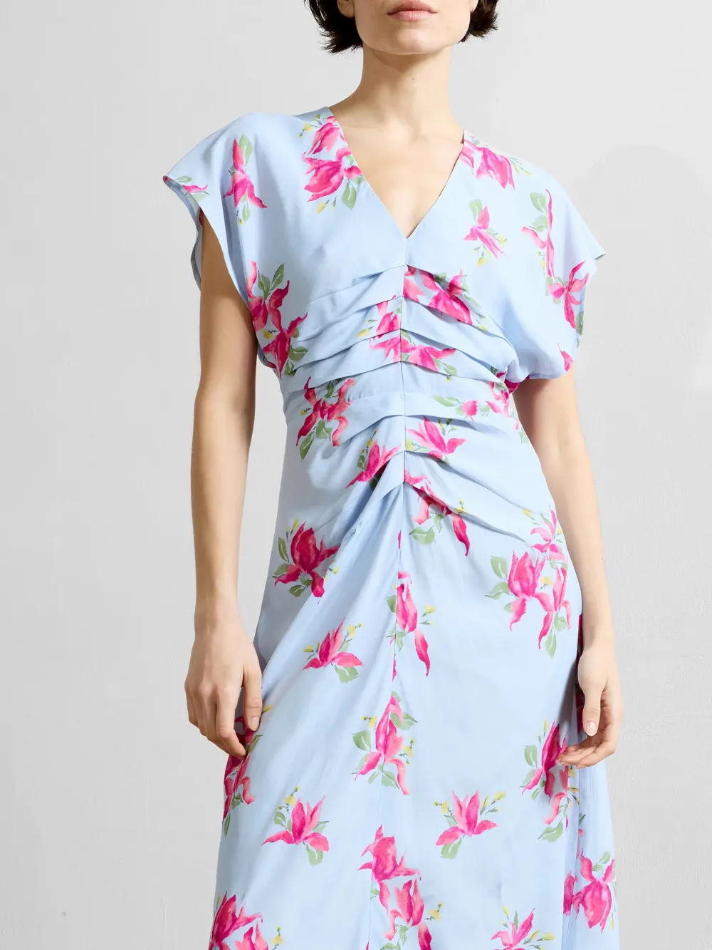 Easy And Stylish Playful Floral Print Dress