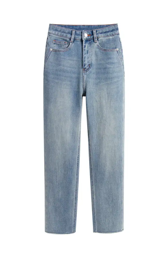 Straight-Leg Cropped Frayed Jeans