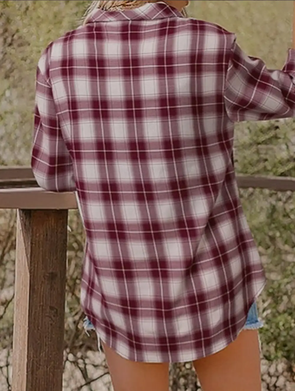V-Neck Lapel Loose-Fitting Plaid Shirt
