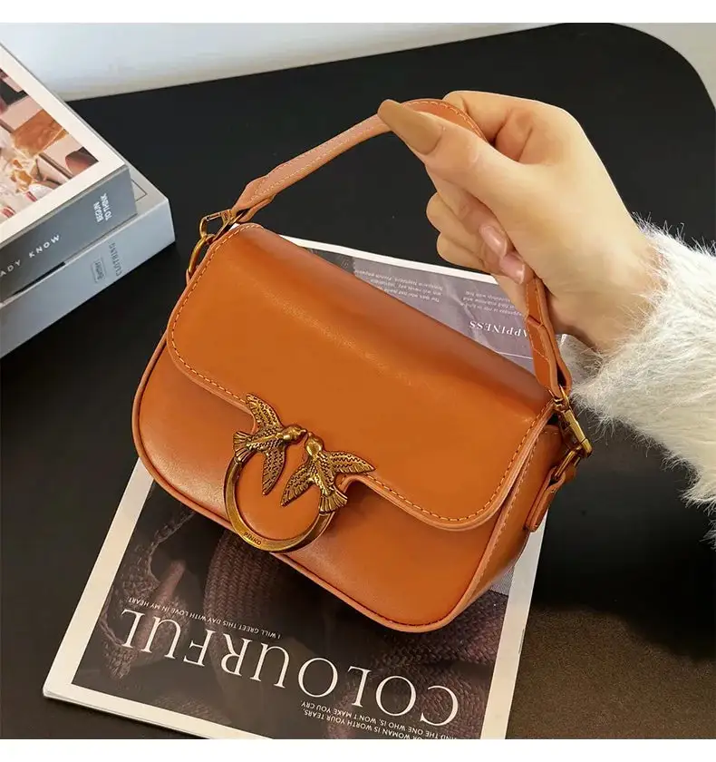 Compact Structured Soft Card Wallet