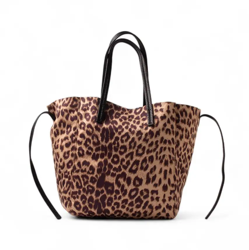 Minimal Shoulder Leather Handbag