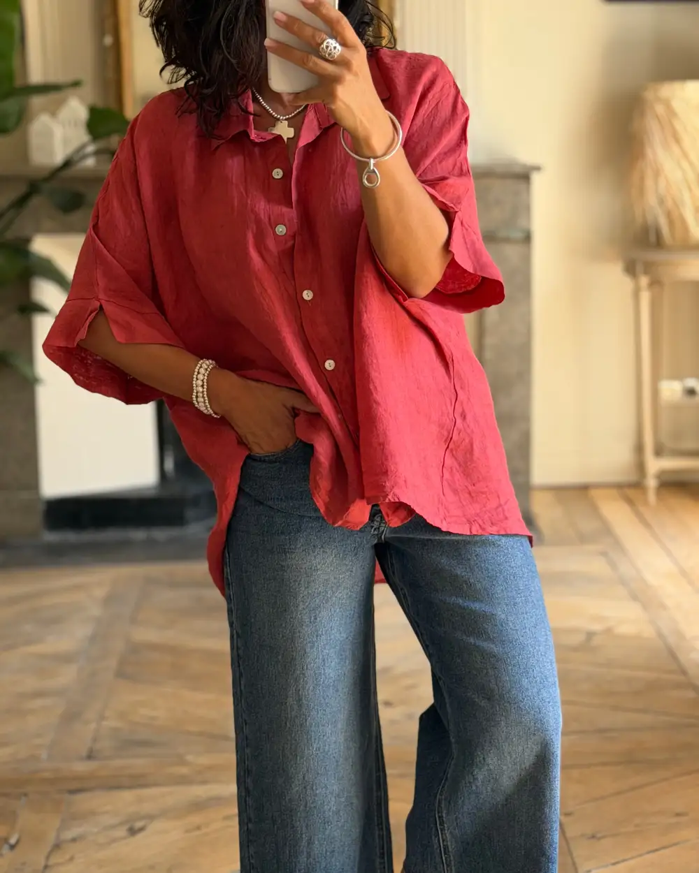 Refined Linen Relaxed-Fit Blouse
