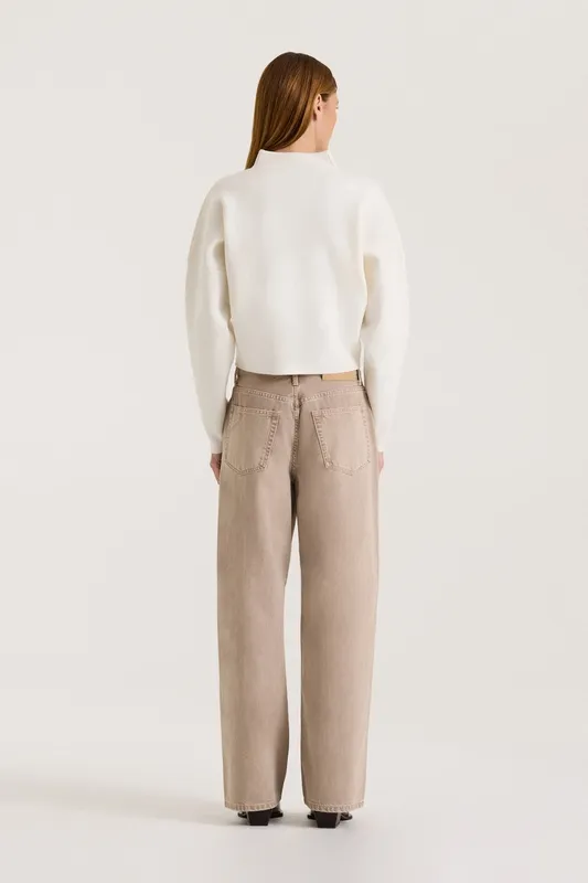 Cream V-Neck Relaxed Knit Jumper