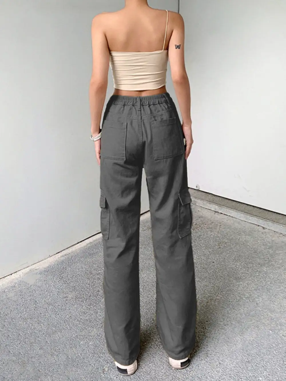 Laid-Back Washed Pocketed Stretch Straight Leg Jeans
