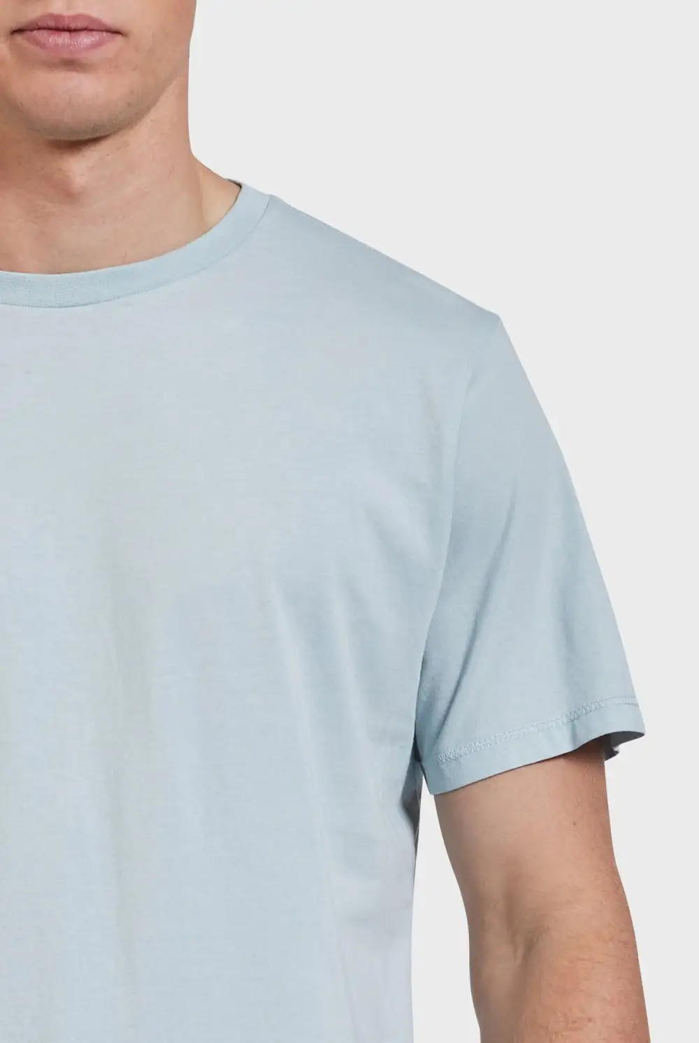 Short Sleeve Essential Tee