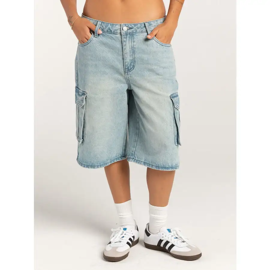 Refined Mid Rise Waist Denim Shorts with Pockets