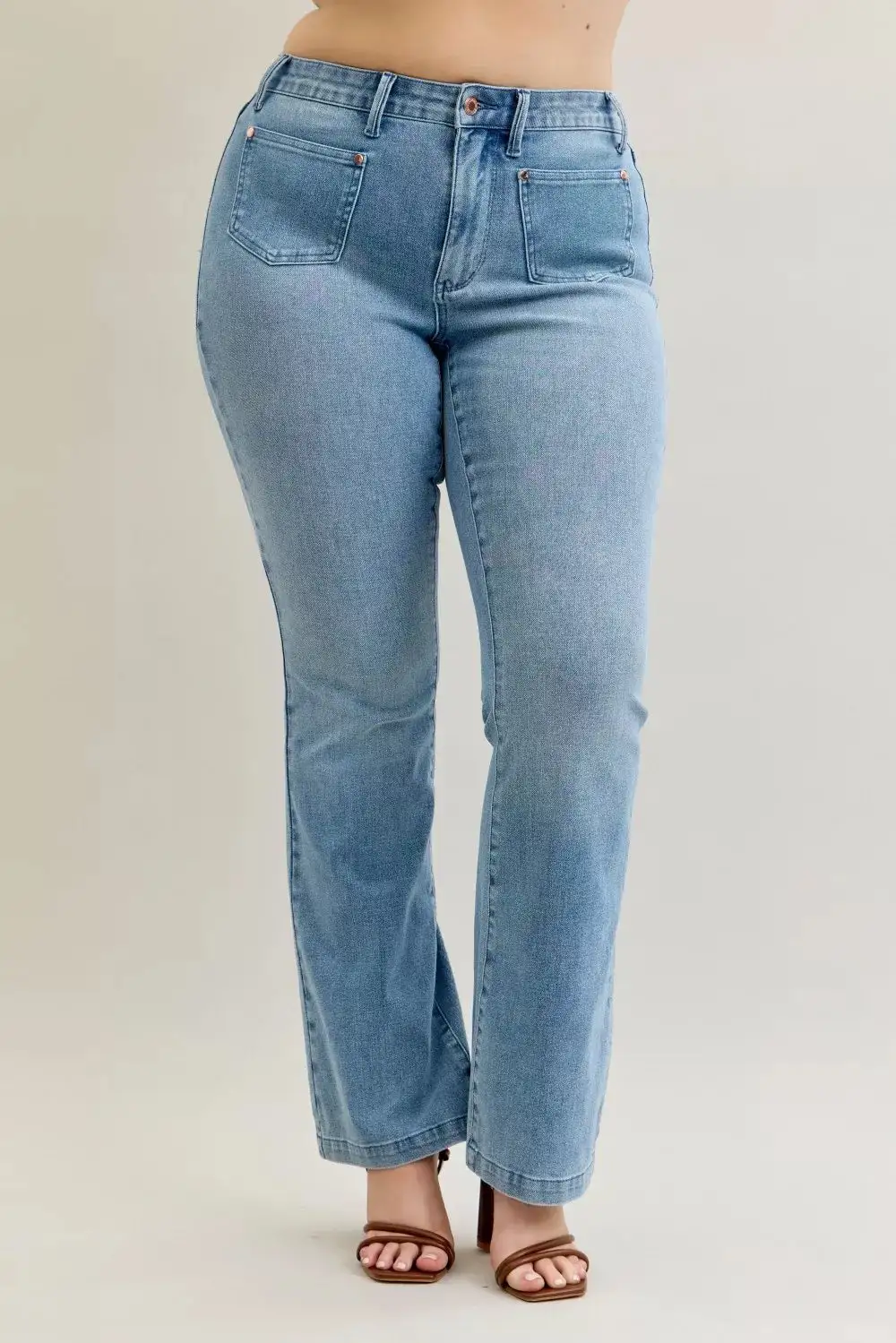 Tailored Mid Rise Flare Leg Pocketed Denim Jeans