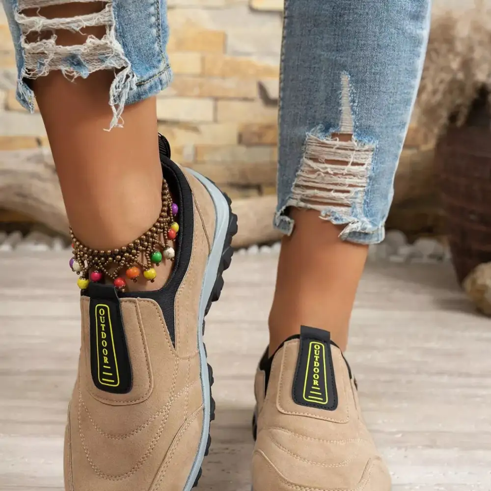 Round Toe Breathable Sneakers