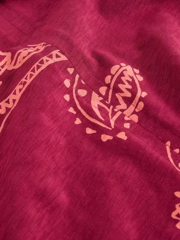 Notch Neck Print T-Shirt