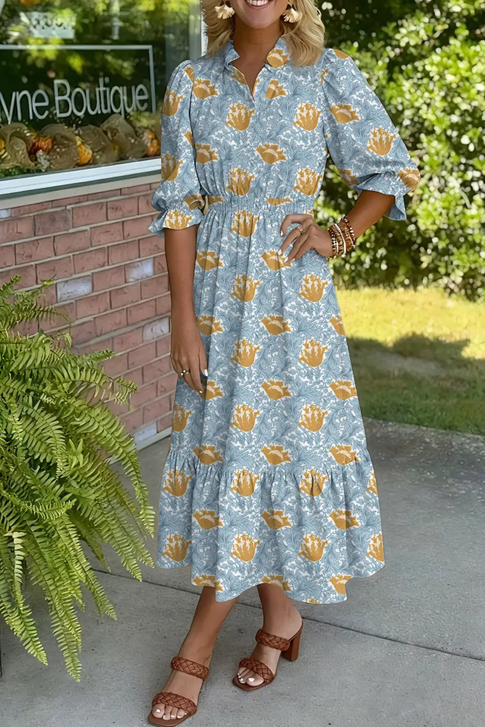 Lightweight Feel Floral Printed V Neck Dress