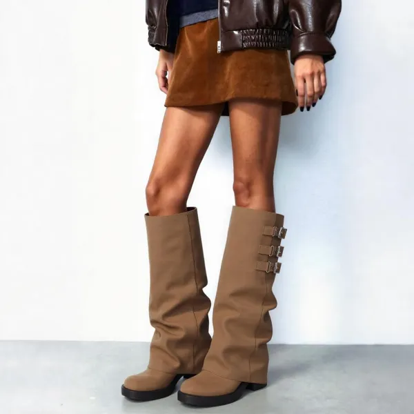 Women's Knee High Boots In Brown