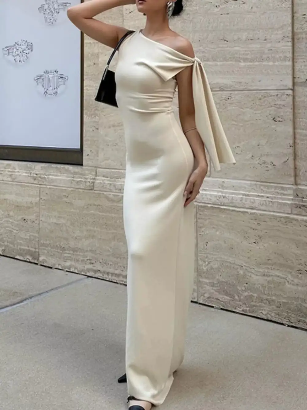 Elegant Sleeveless Tie Shoulder Maxi Dress