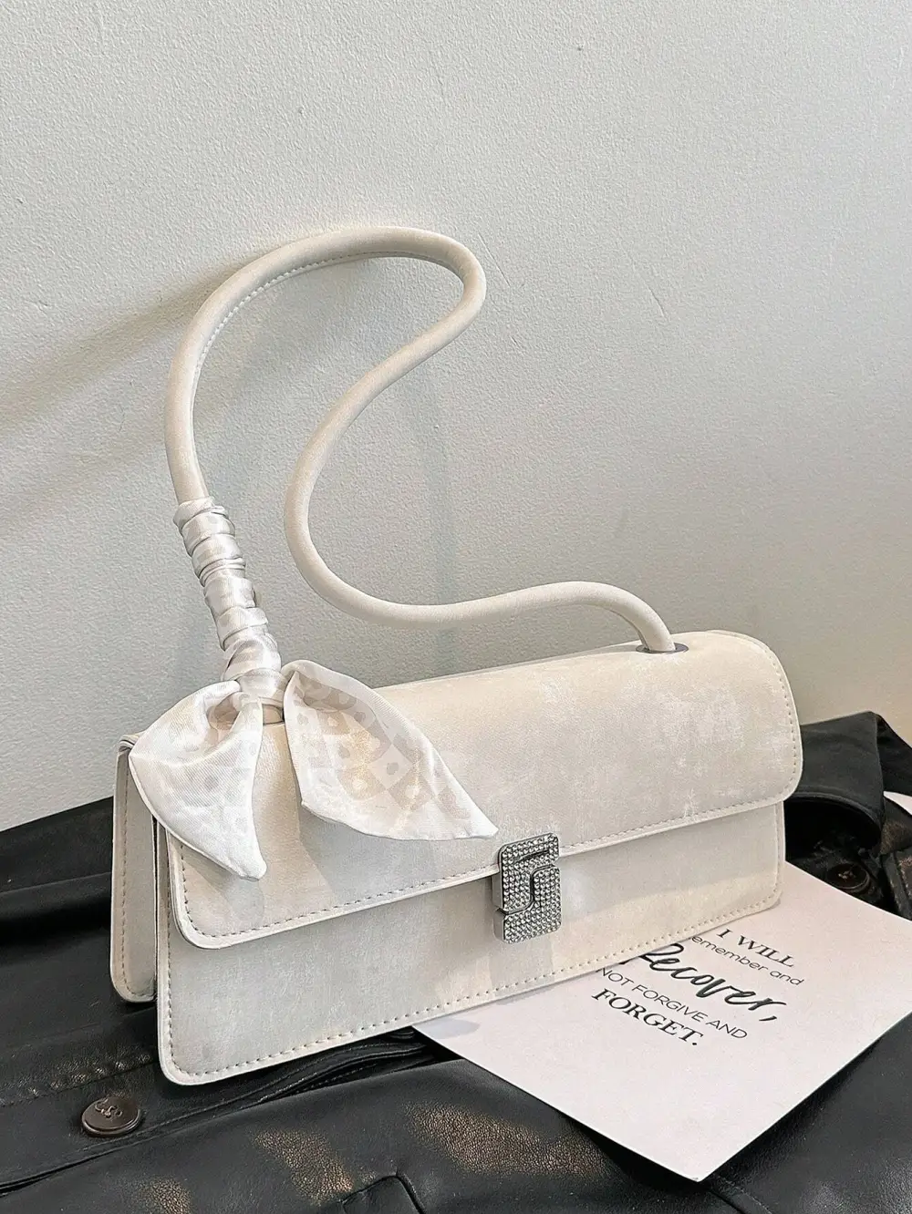 A Underarm Bag Silk Scarf Decoration