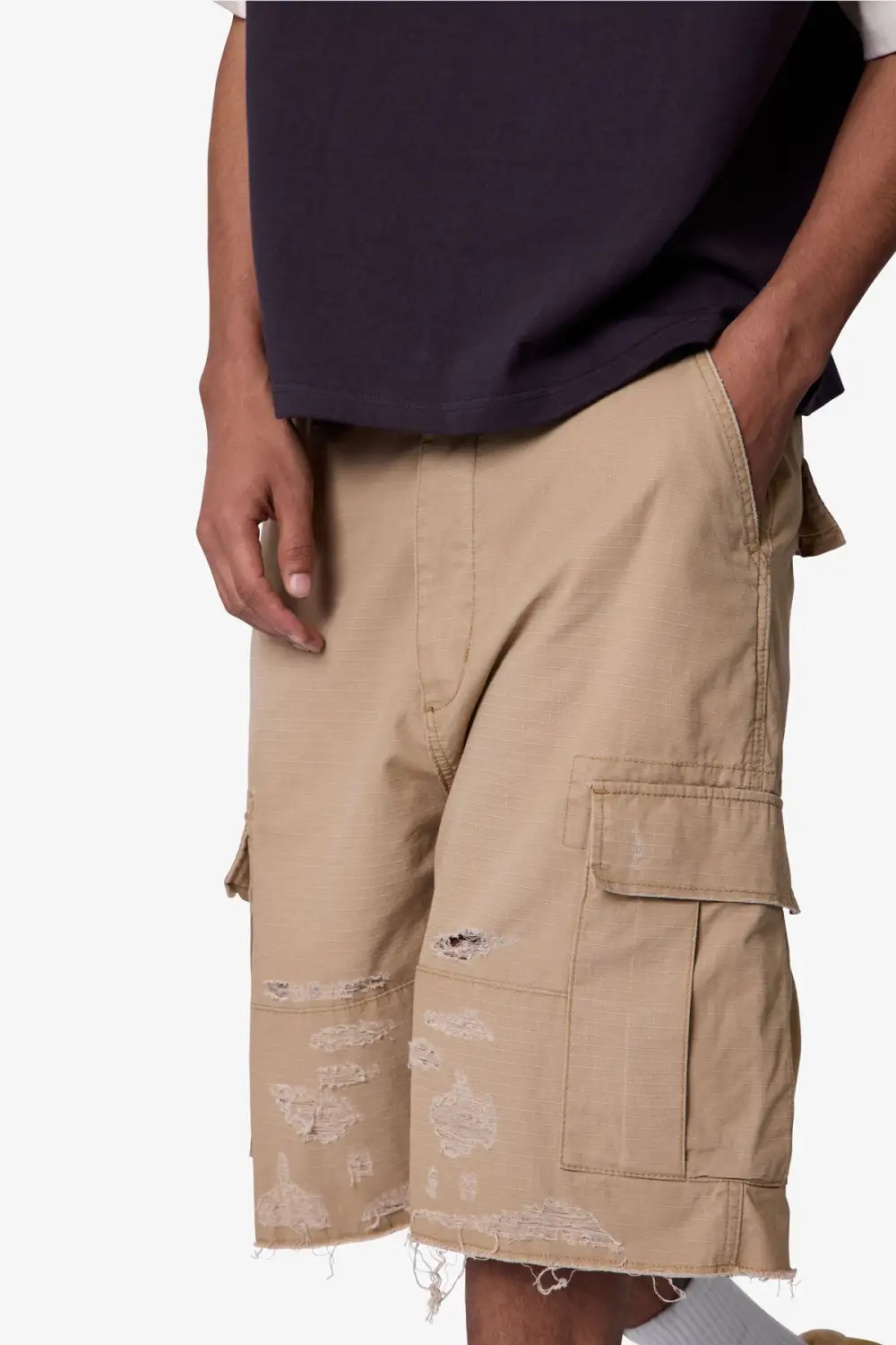 Relaxed Distressed Cargo Shorts