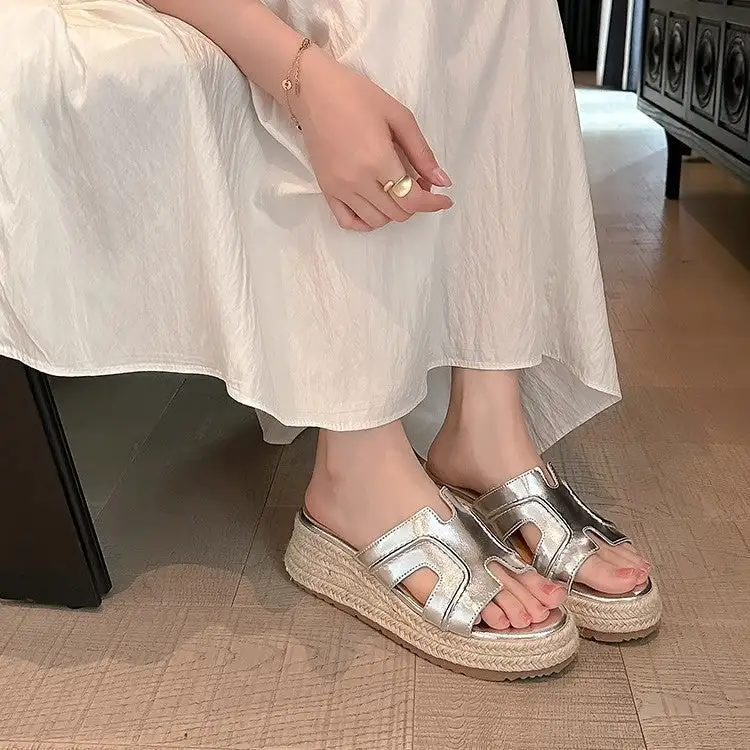 Thick Sole Open Toe Slide Sandals