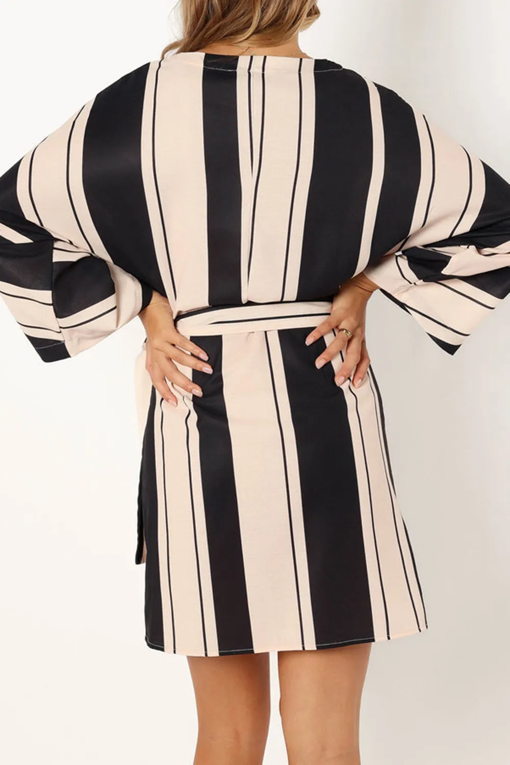 BLACK CREAM WRAP MINI DRESS