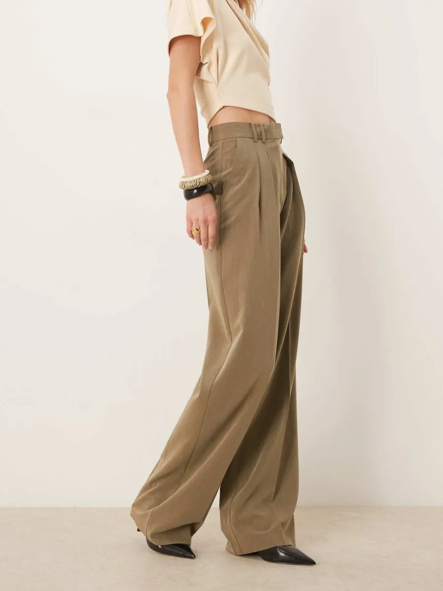 Wide-Leg Pleated Trousers