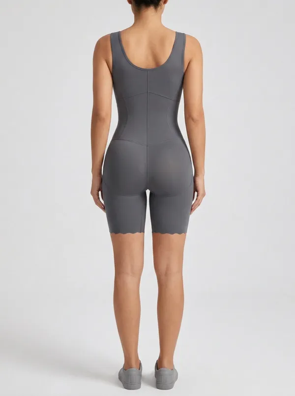 Refined Contour Women's Zip-Front Shaping Bodysuit