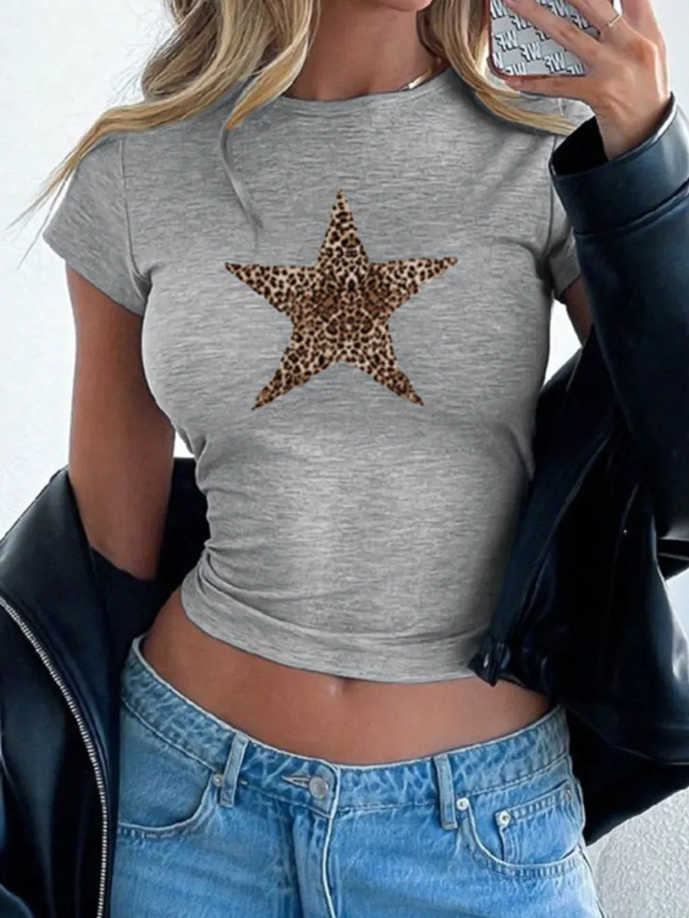 Round-Neck Short-Sleeve Star-Graphic T-Shirt