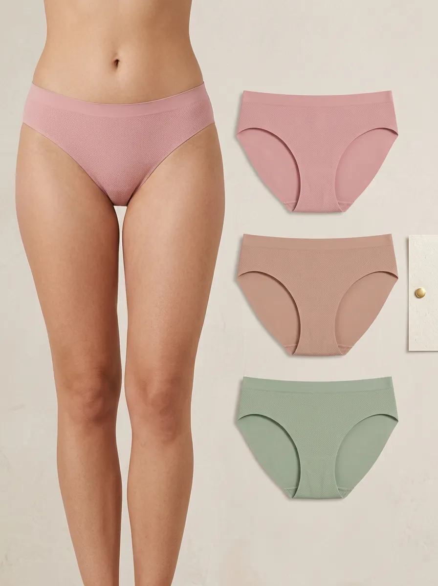 Women's Modern Textured Seamless Three-Pack Panties