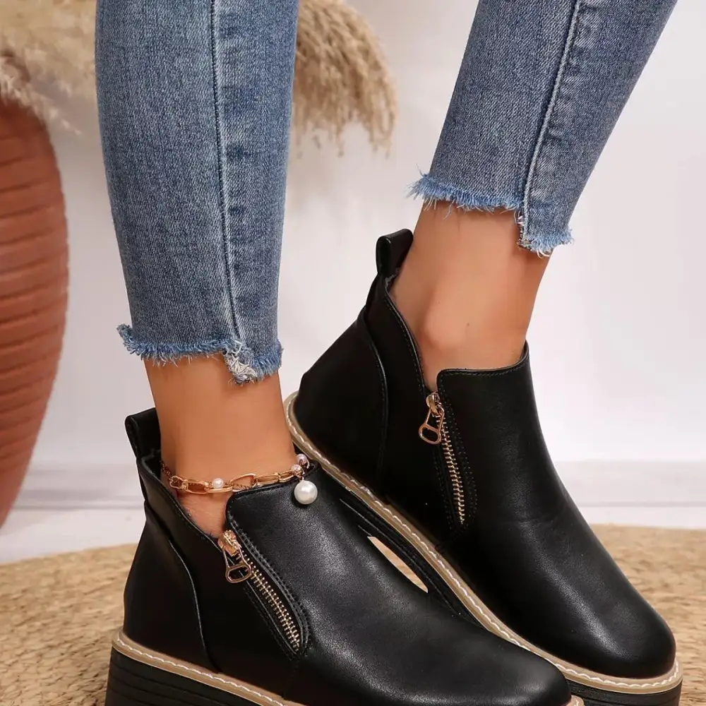 Refined Ankle Boots with Zipper Detail