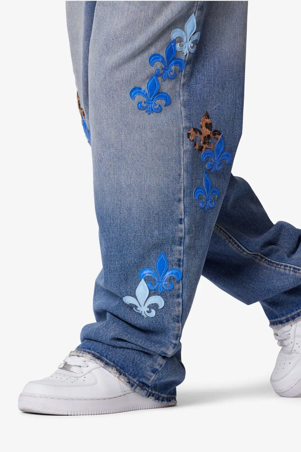 Modern Ultra Baggy Floral Detail Jeans