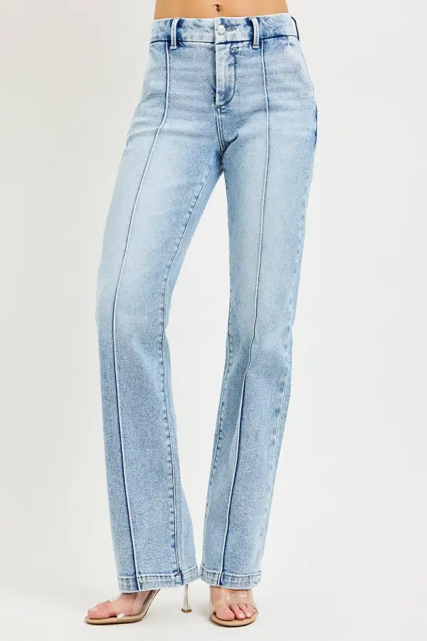 Easygoing High-Rise Washed Pocketed Stretch Straight Leg Jeans