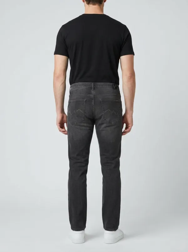 Men's Washed Stretch Classic Fit Jeans