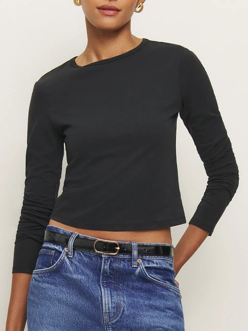 Fitted Crew Neck Long Sleeve Knit Top